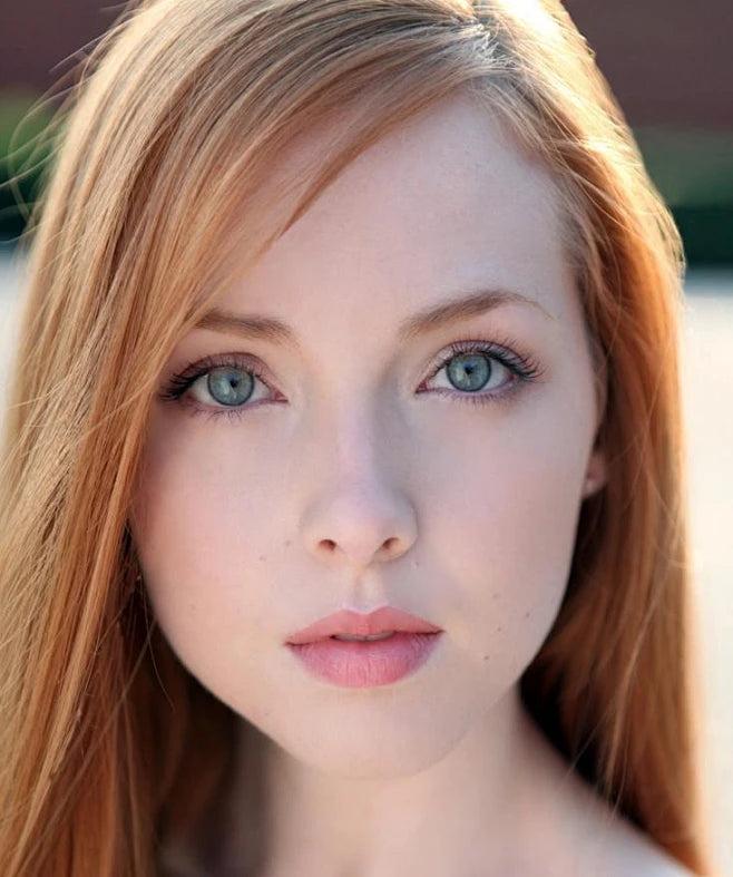 <strong>Emily White.uk</strong>